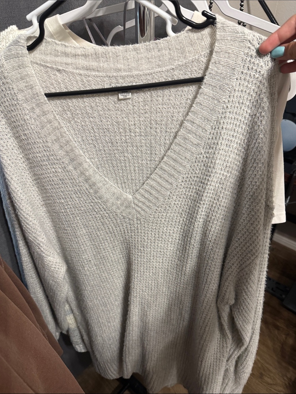 American Eagle Outfitters Light Gray V-Neck Knit Sweater